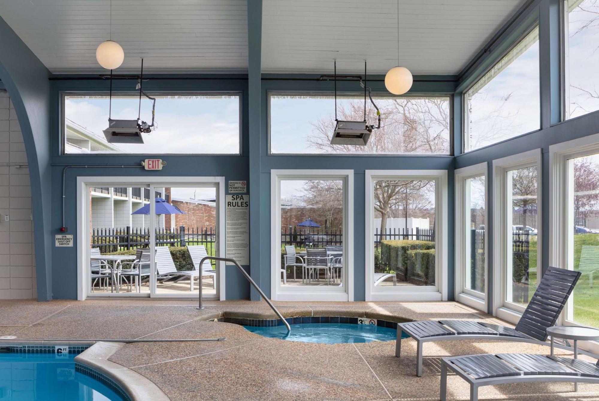 Howard Johnson By Wyndham Middletown Newport Area Exterior foto