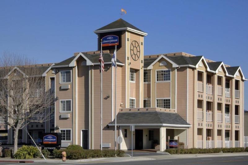 Howard Johnson By Wyndham Middletown Newport Area Exterior foto