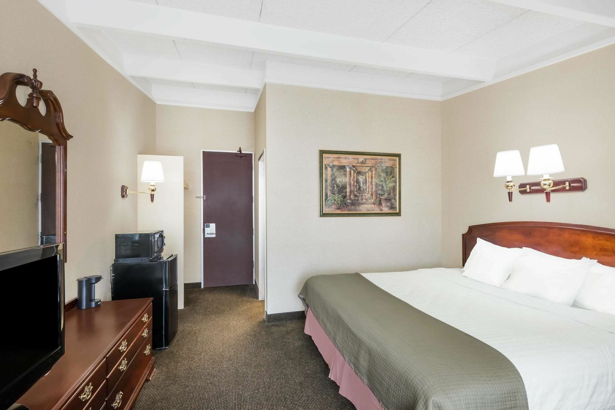 Howard Johnson By Wyndham Middletown Newport Area Exterior foto